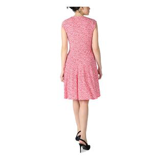 Signature By Robbie Bee SIGNATURE BY ROBBIE BEE Womens Stretch Ruched Tiered Skirt Cap Sleeve V Neck Knee Length Evening Fit + Flare Dress Signature By Robbie Bee SIGNATURE BY ROBBIE BEE Womens Stretch Ruched Tiered Skirt Cap Sleeve V Neck Knee Length Evening Fit + Flare Dress