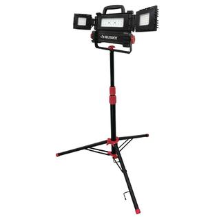 Husky 3200 Lumen Multi Directional Led Tripod Work Light