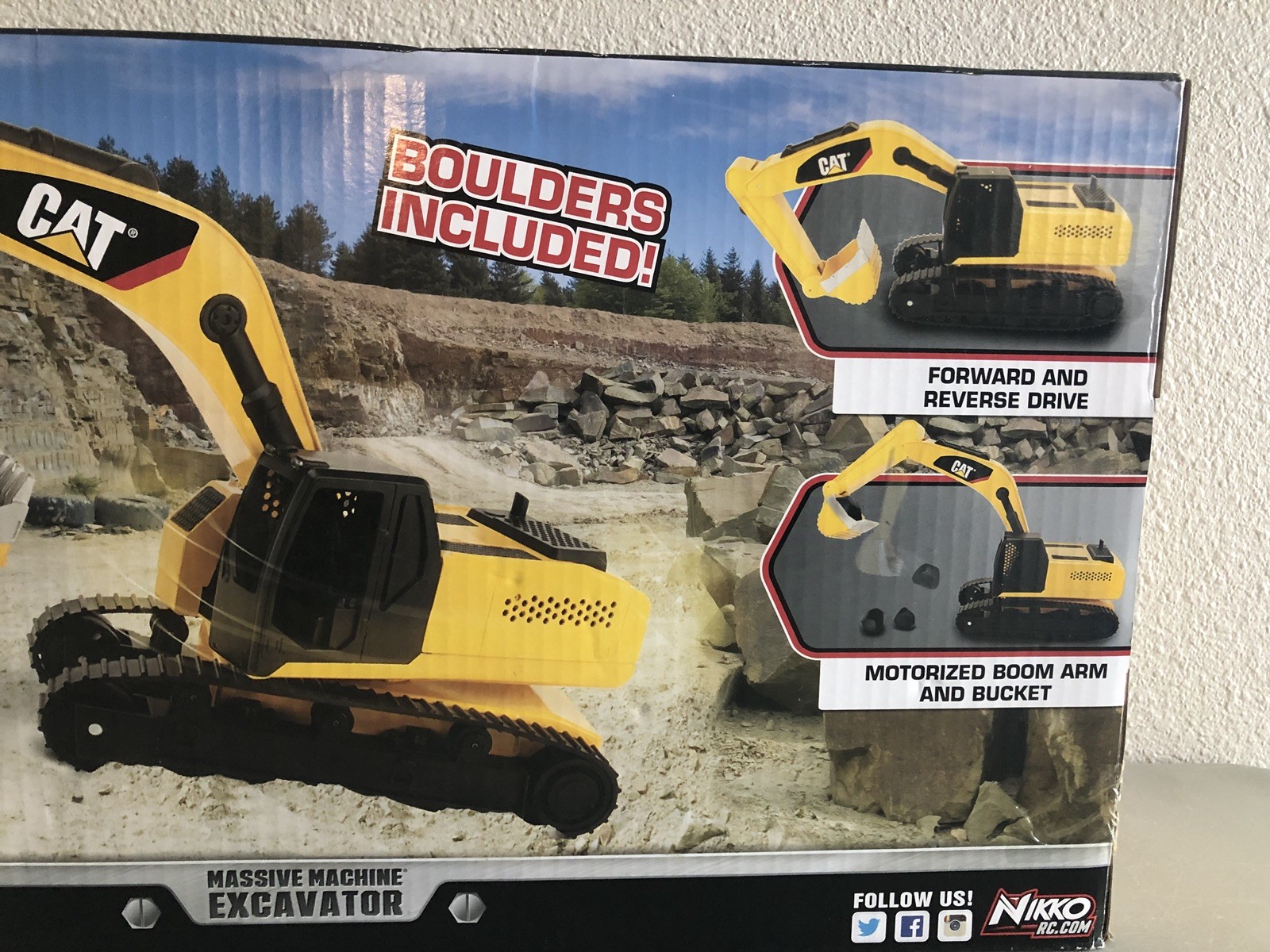 Toystate Caterpillar Cat Massive Machine Excavator Tethered Remote