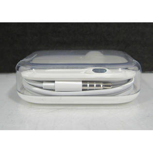 New Apple Earpods Md7ll A 3 5mm Headphone Plug With Remote And Microphone New Apple Earpods Md7ll A 3 5mm Headphone Plug With Remote And Microphone