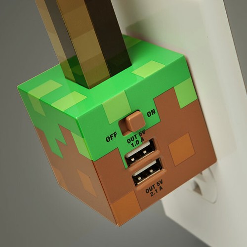 Mojang Minecraft Redstone Torch Usb Wall Charger Night Light Brand New