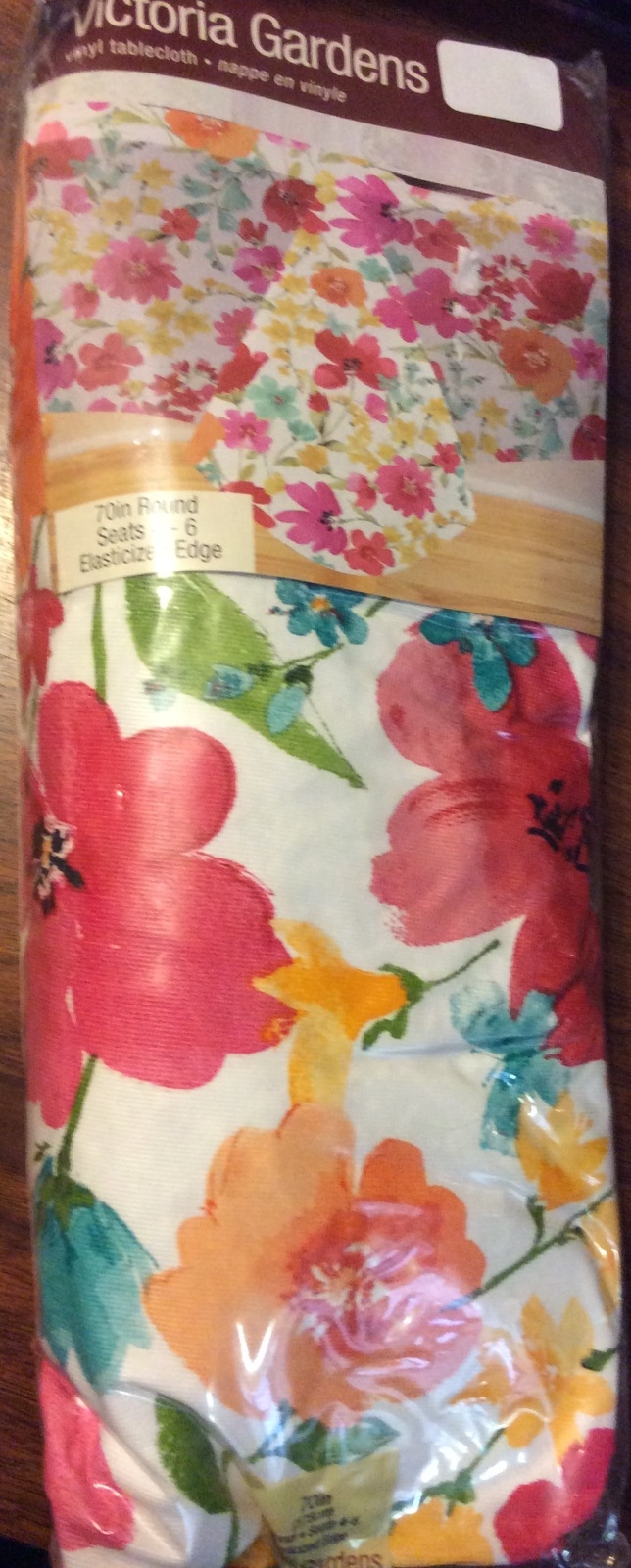 Elrene Victoria Gardens Vinyl Tablecloth 70 Round Elasticized
