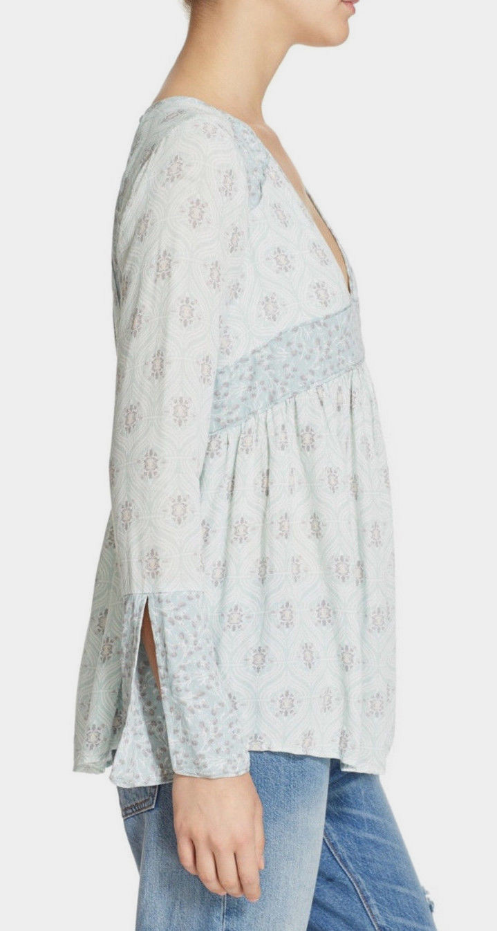 Free People Free People Ob526904 Rolling Hills Print Bell Sleeve Tunic Blouse In Green Free People Free People Ob526904 Rolling Hills Print Bell Sleeve Tunic Blouse In Green