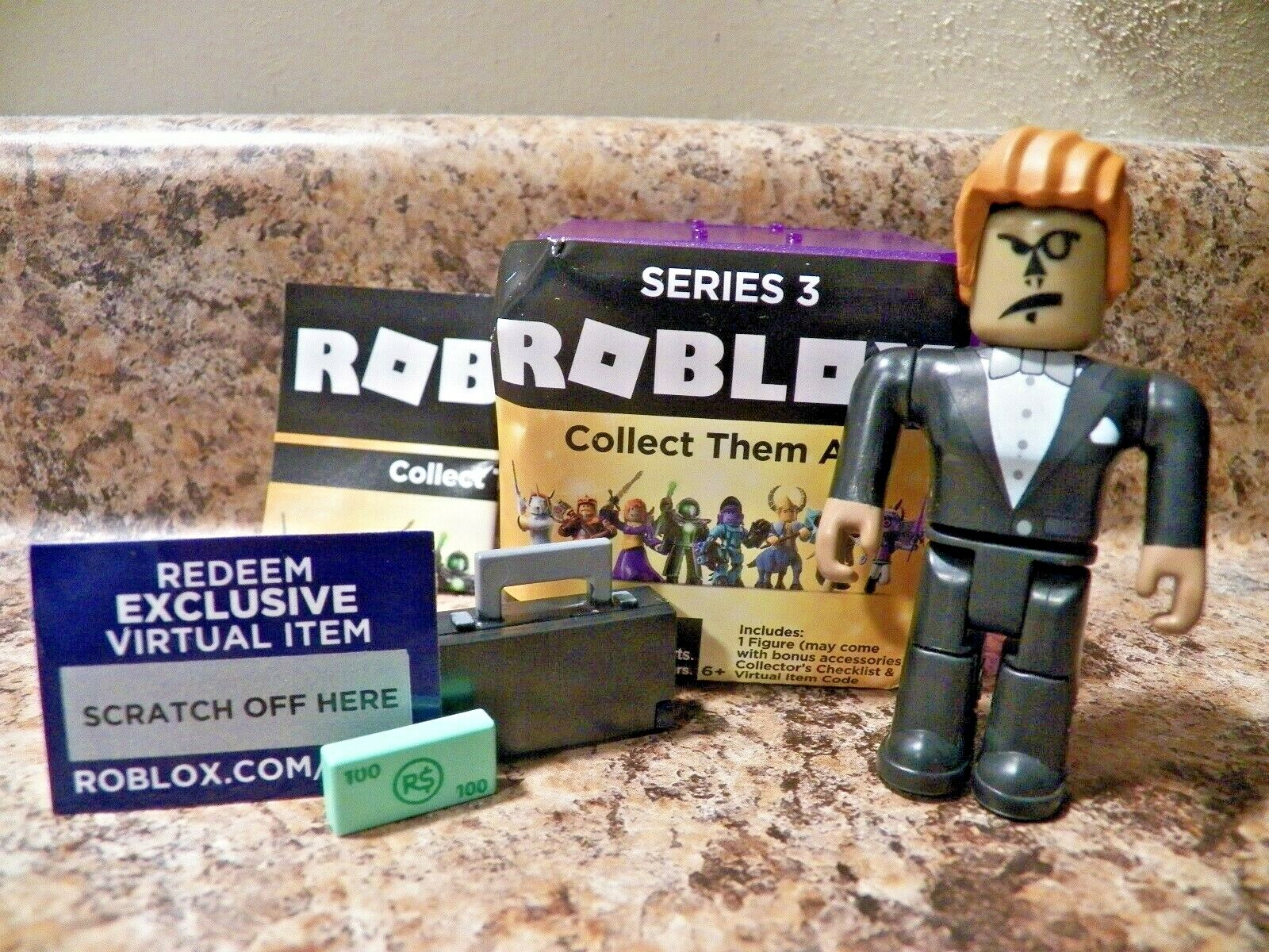 Jazwares Roblox Celebrity Series 3 10 Million Robux Man W Unused Code