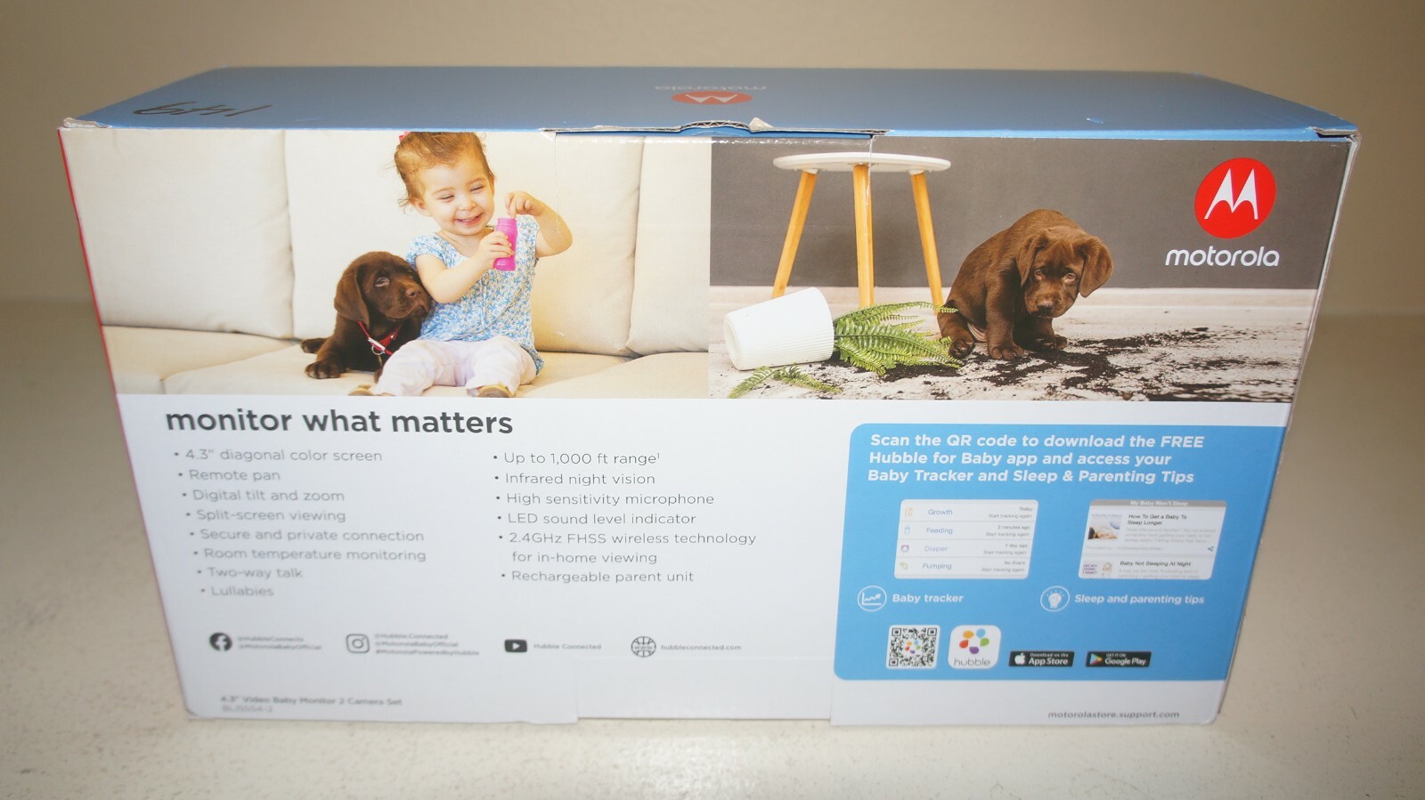 New Motorola Bliss54 2 4 3 Color Screen Video Baby Monitor With 2 Cameras Set New Motorola Bliss54 2 4 3 Color Screen Video Baby Monitor With 2 Cameras Set