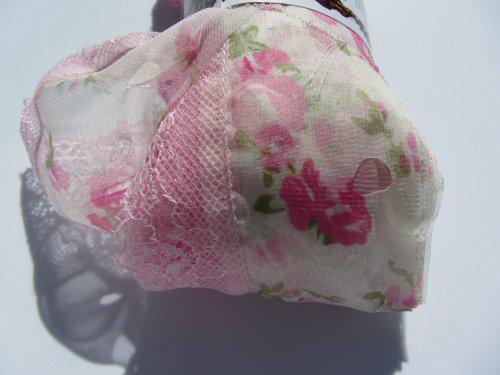 circulo tecido rendado trico ruffling scarf yarn color 2805 white pink flowers with pink lace