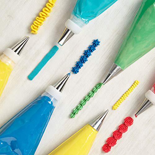 wilton deluxe cake decorating kit with piping tips and pastry bags, 46-piece