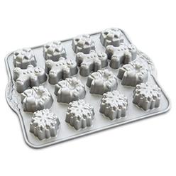 nordic ware 93748 holiday teacakes cast cakelet pan, 3 cup capacity, silver