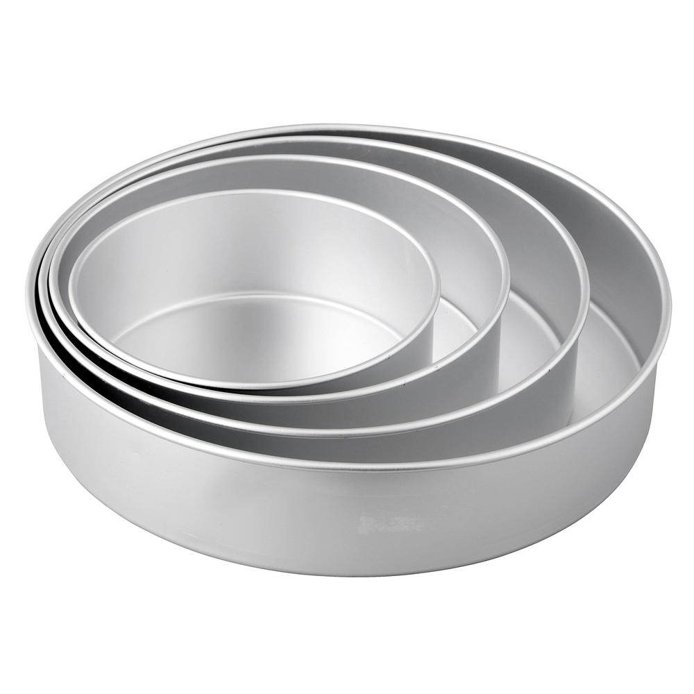 wilton performance pans aluminum 4-piece large round cake pan set with 14-inch, 12-inch, 10-inch and 8-inch cake pans