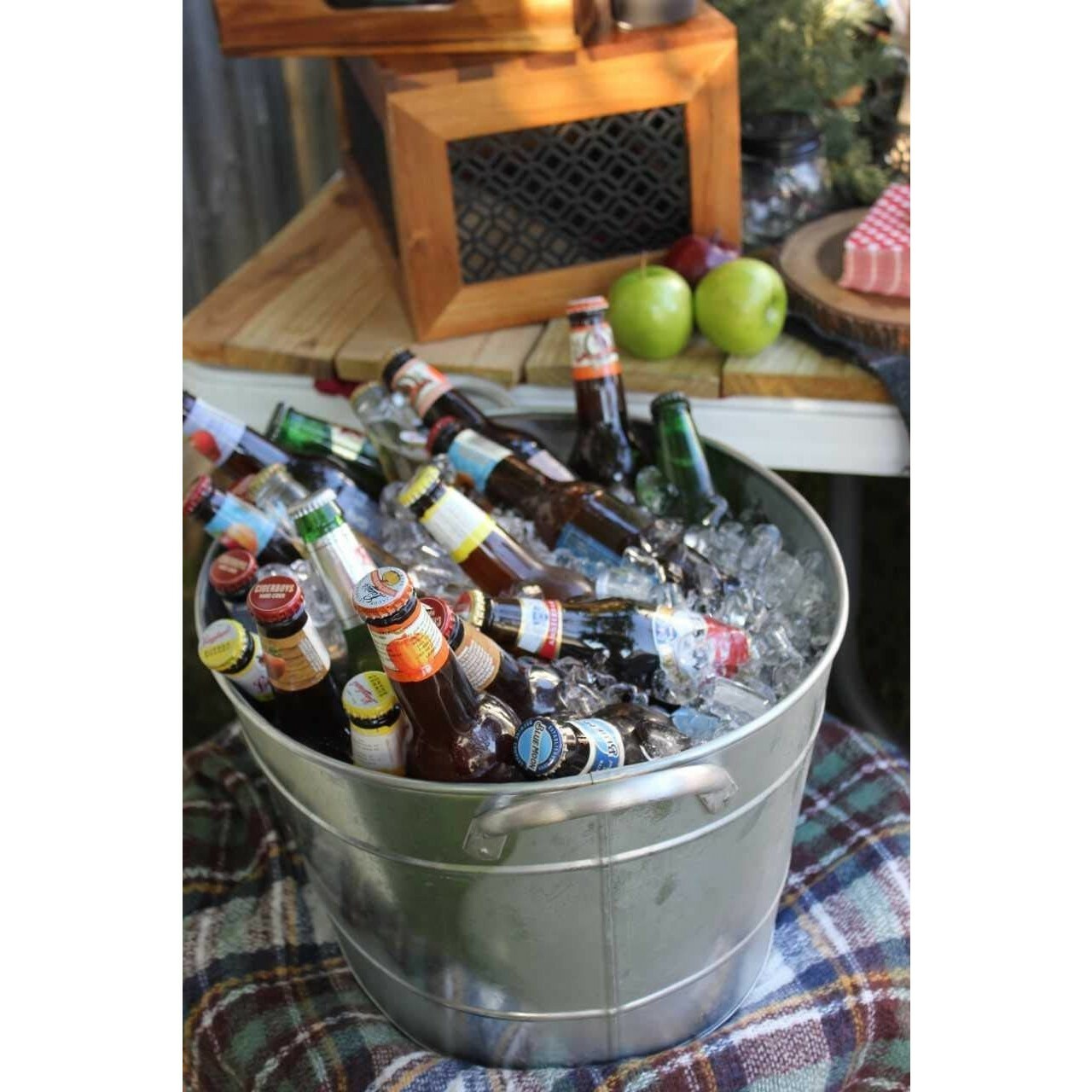 Tablecraft Beverage Tub Galvanized Party Chiller Cold Drinks Holder 5 5 Gal Outdoor Beer