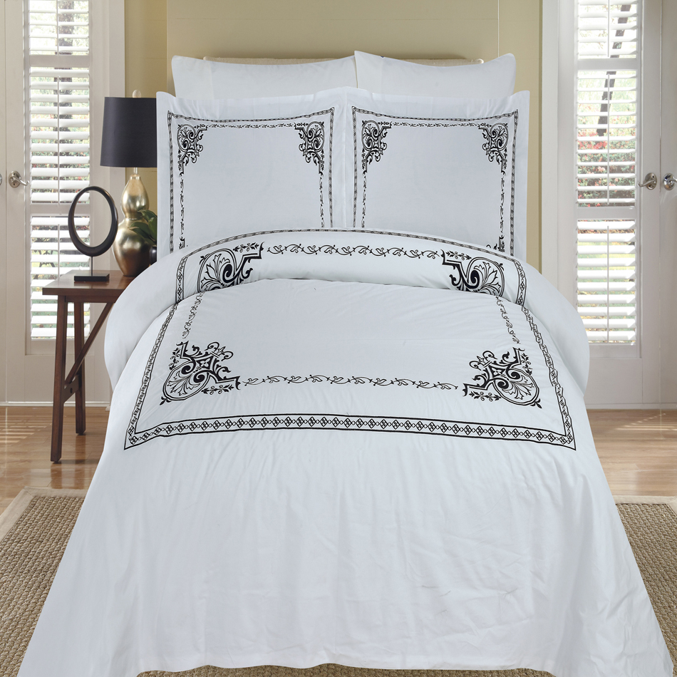 GEORGE & JIMMY Full/Queen size Athena White & Black Embroidered Duvet cover Set