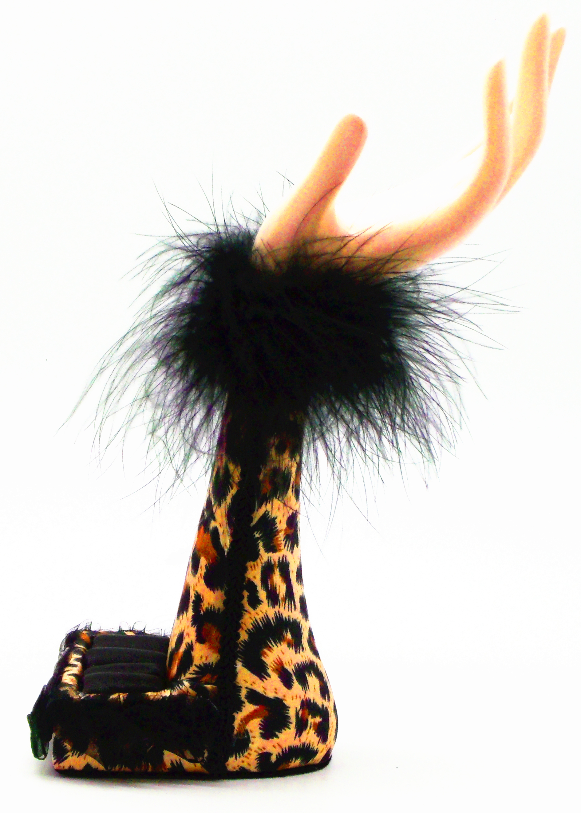 GEORGE & JIMMY Leopard Jewelry Display Holder Bracelet Ring Watch Stand Support Holder Stand Black  And Beige Color