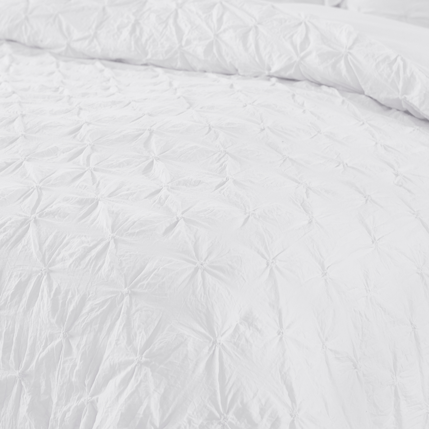 HIG 3 Piece Comforter Set White Lace Ruffled Pleat Design
