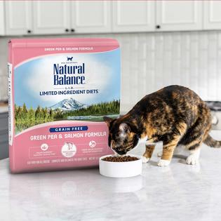 Natural Balance L I D Limited Ingredient Diets Dry Cat Food Green Pea Salmon