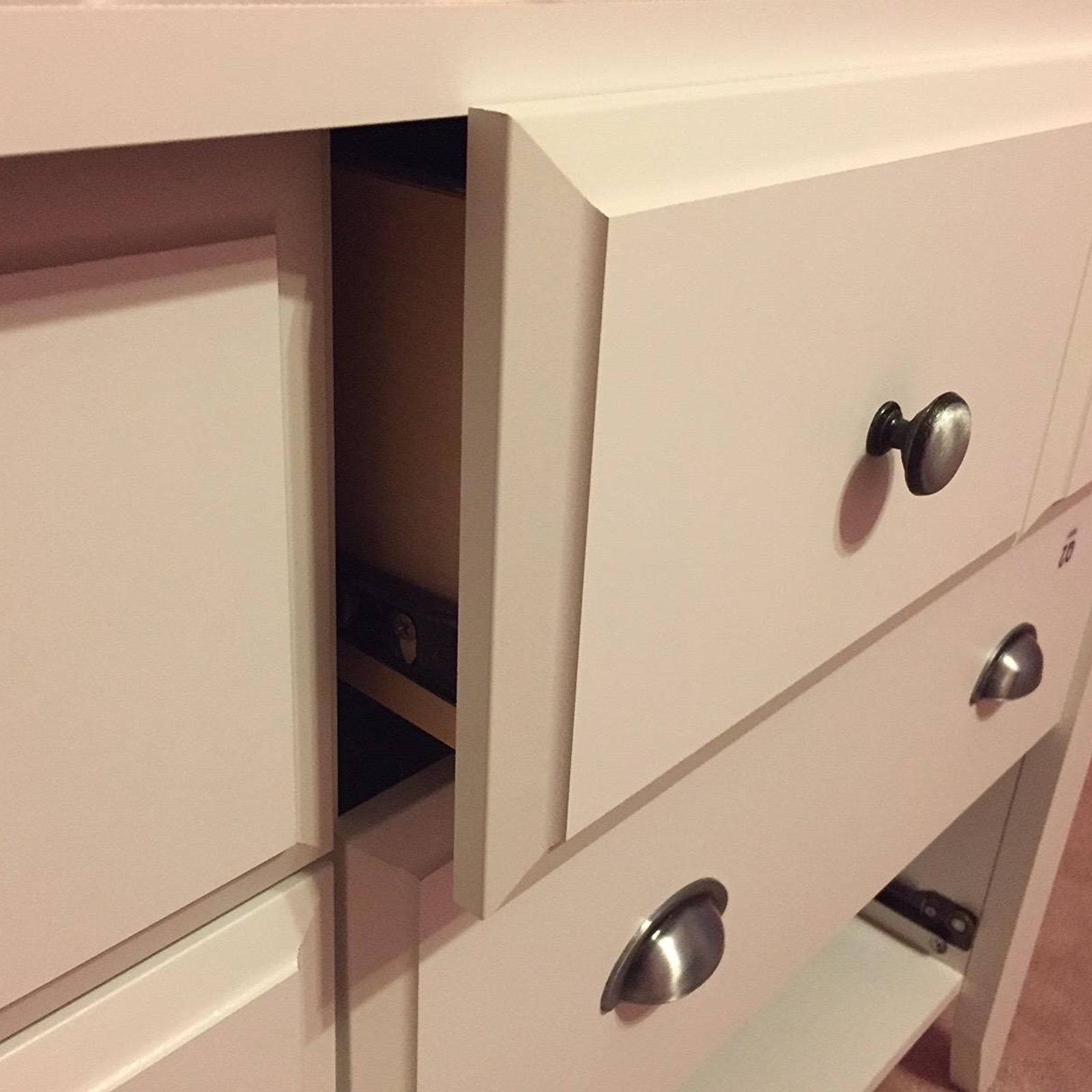 Sauder Sauder Shoal Creek Dresser Soft White Finish