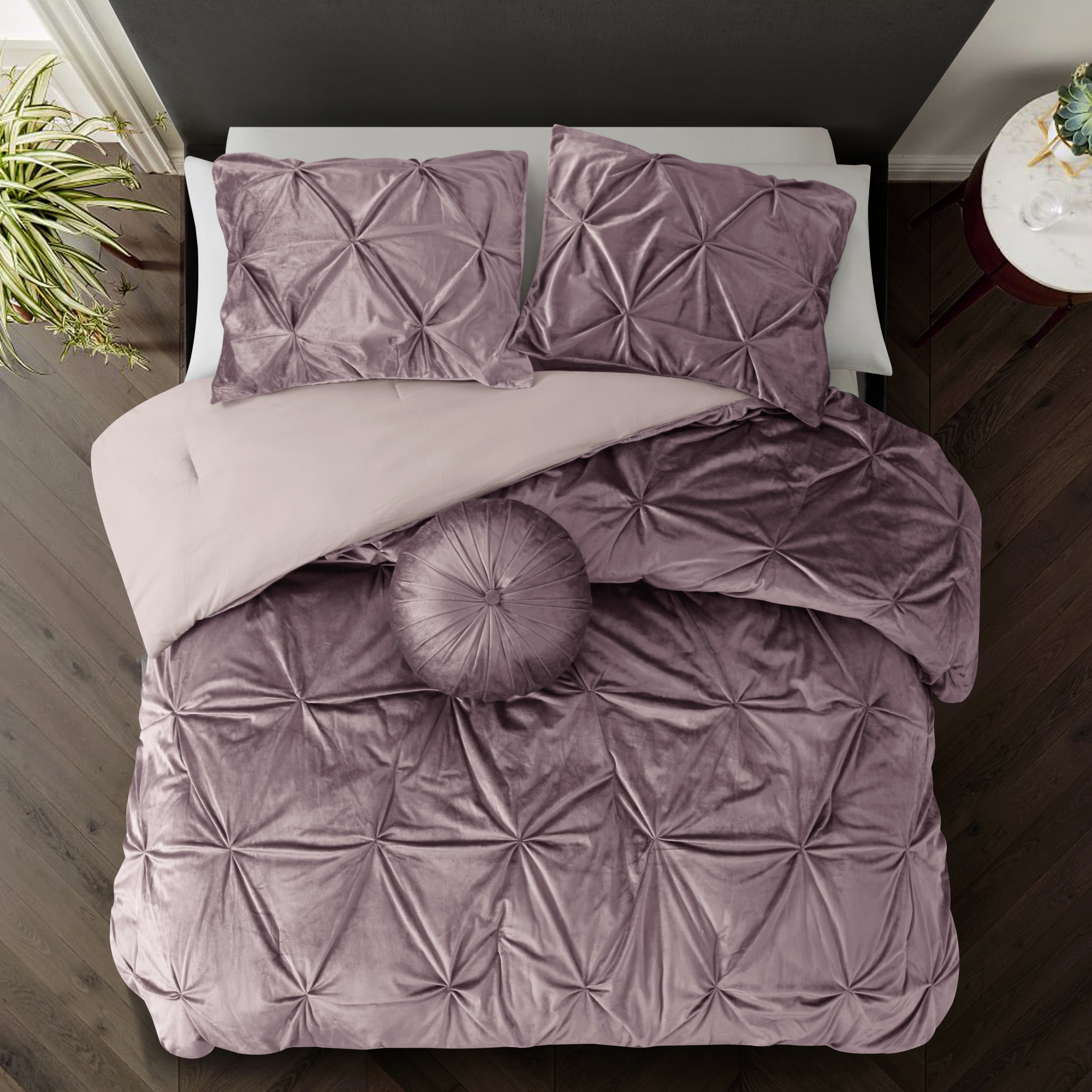 Grace Living Zakiya 5pc Comforter Set 2 Pillow Shams, 1 Decorative Pillow, 1 Comforter, 1 Bed Skirt Shiny Velvet