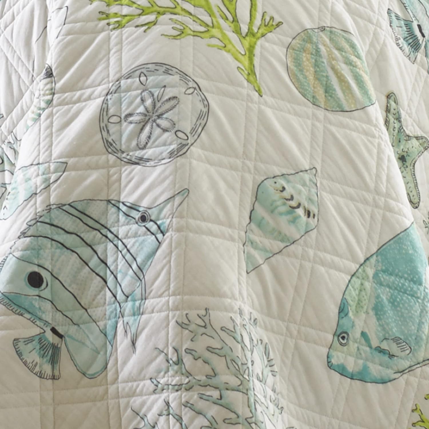 TKM Home Home - Biscayne Quilt Set -Full/Queen Quilt + Two Standard Pillow Shams - Tropical Fish In Aqua Green Coral - Quilt …