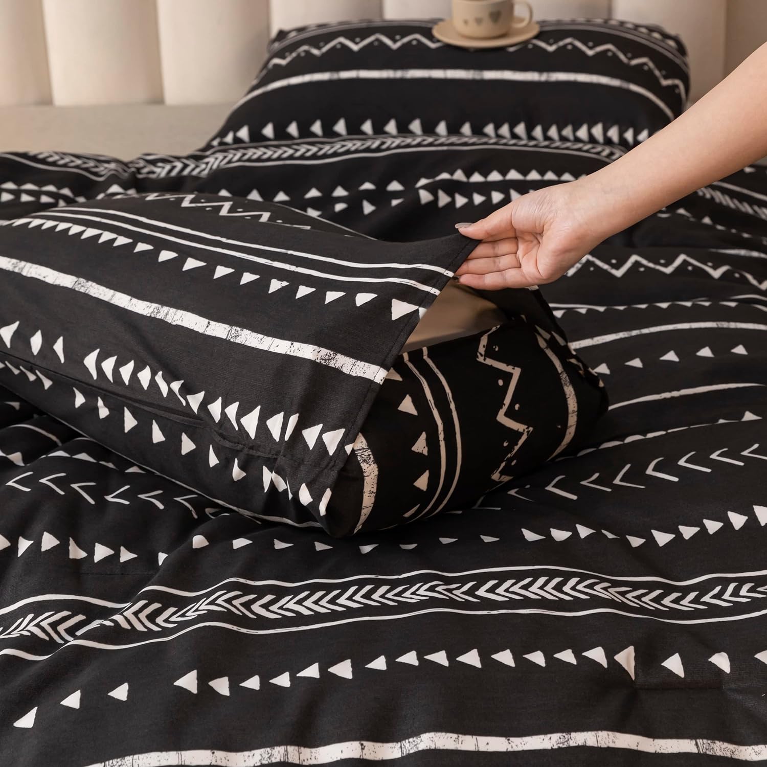 Great Choice Products Aztec Black King Size Comforter Set, Folkloric Art Pattern Bedding Sets King Boho Aztec Bohemian King Comforter Set With Soft