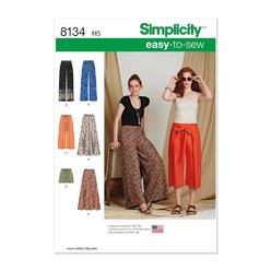 Simplicity 8134 Easy to Sew Women's Pants and Shorts Sewing Pattern Kit, Sizes 6-14