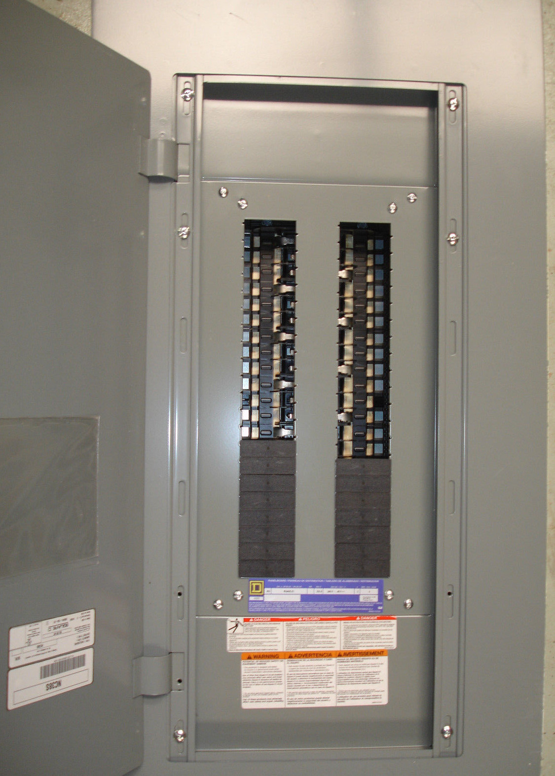 New Square D 3 Ph 225a 42 Space Mlo Breaker Panel Board 1 8 240 Ships Today New Square D 3 Ph 225a 42 Space Mlo Breaker Panel Board 1 8 240 Ships Today