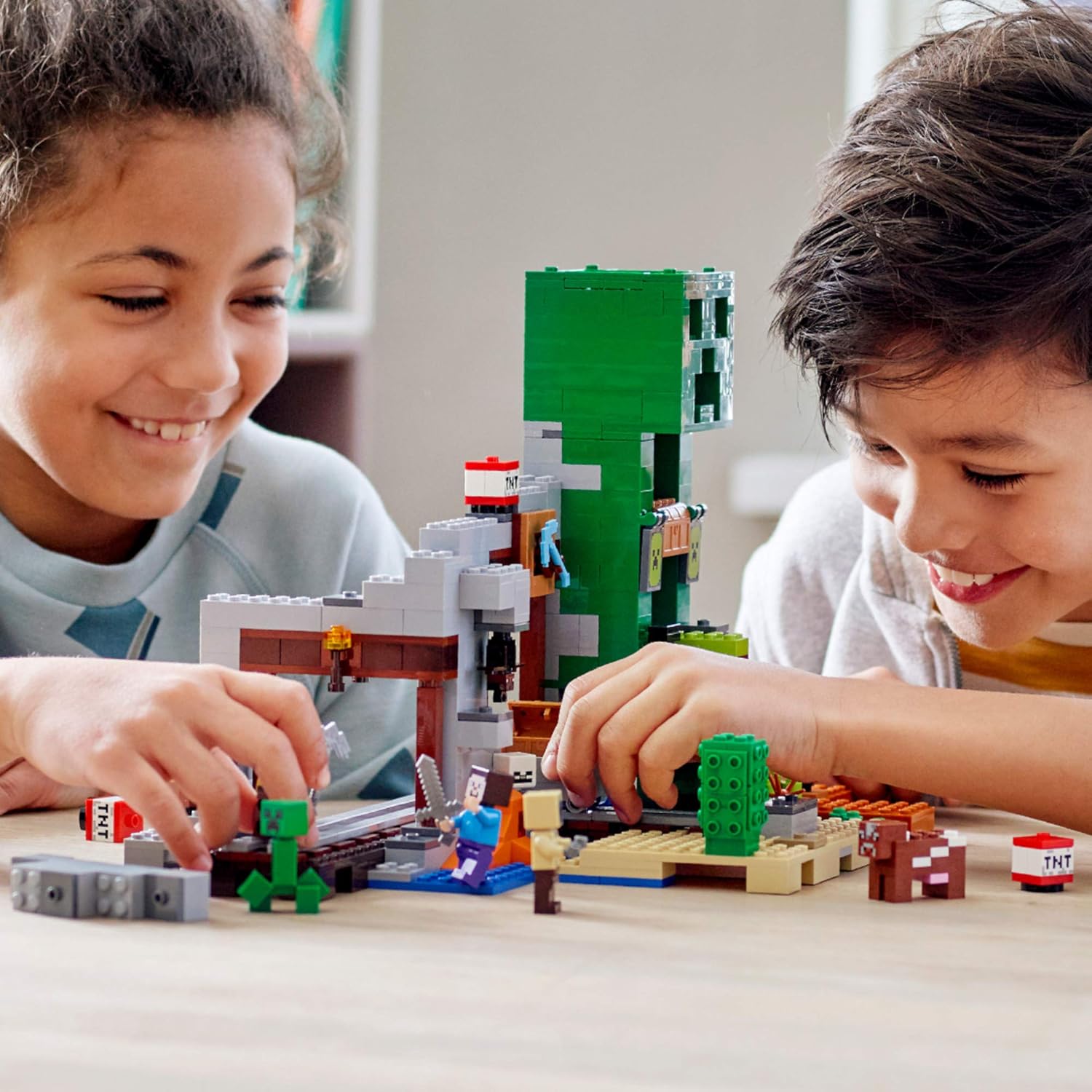 Lego Minecraft The Creeper Mine Building Kit 4 Pieces Lego Minecraft The Creeper Mine Building Kit 4 Pieces