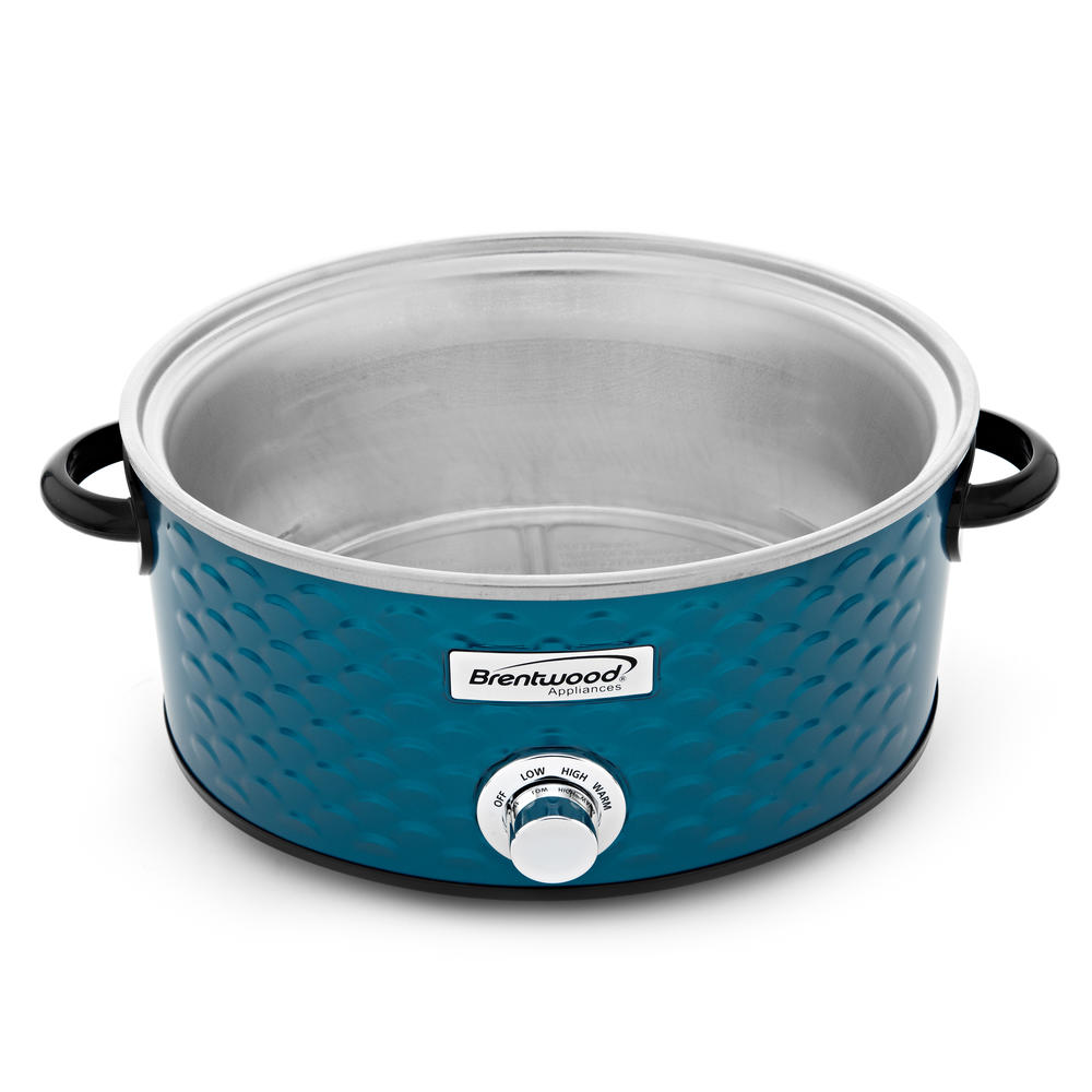 Brentwood Scallop Pattern 4.5 Quart Slow Cooker in Blue
