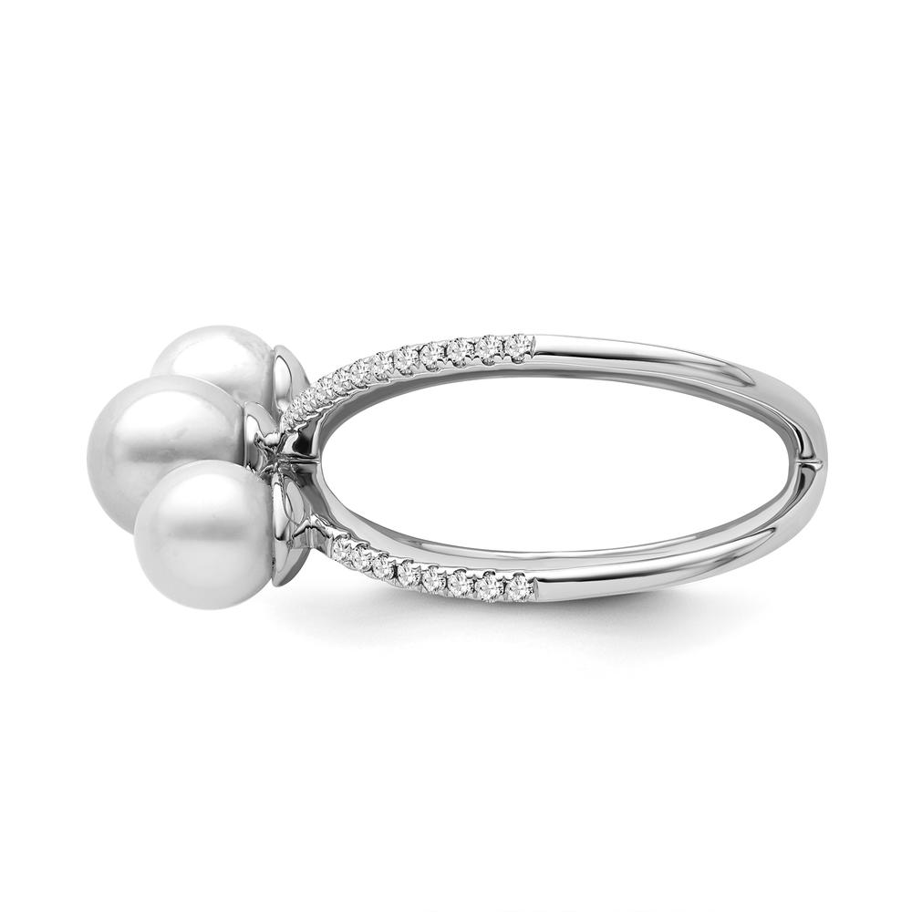 Araiya Fine Jewelry Sterling Silver Diamond and Freshwater Cultured Pearl Band Ring (1/6 cttw, I-J Color, I2-I3 Clarity)