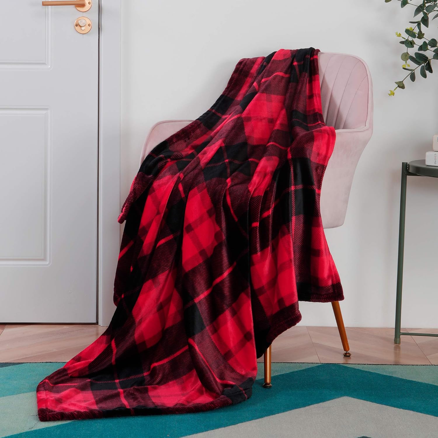 thinkstar Flannel Fleece Throw Blanket 60 × 80 Inches, All Season Plaid Red Blanket For Bed, Couch, Car