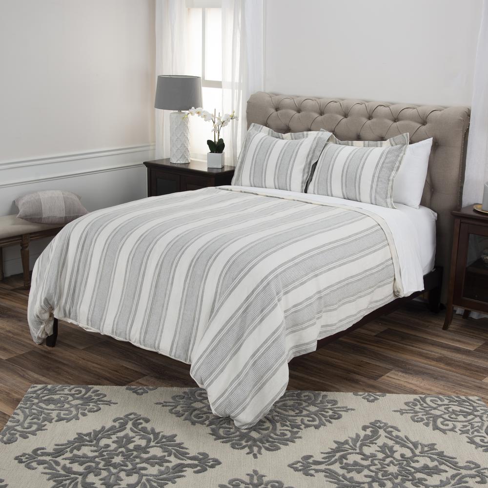 Photo 1 of Rizzy Home 20" x 26" Standard Sham- BT4010