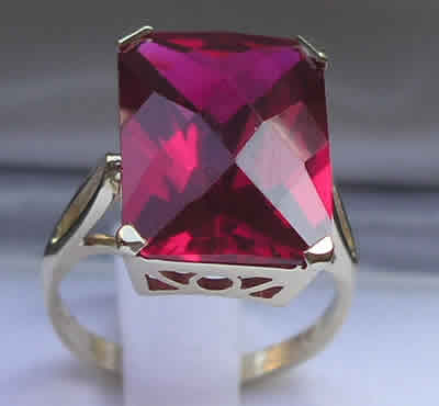 The Great British Jeweler Luxury Solid 14K Yellow Gold Large 16x12mm Octagon cut Synthetic Ruby Ring - Finger Sizes 5 to 12 Available