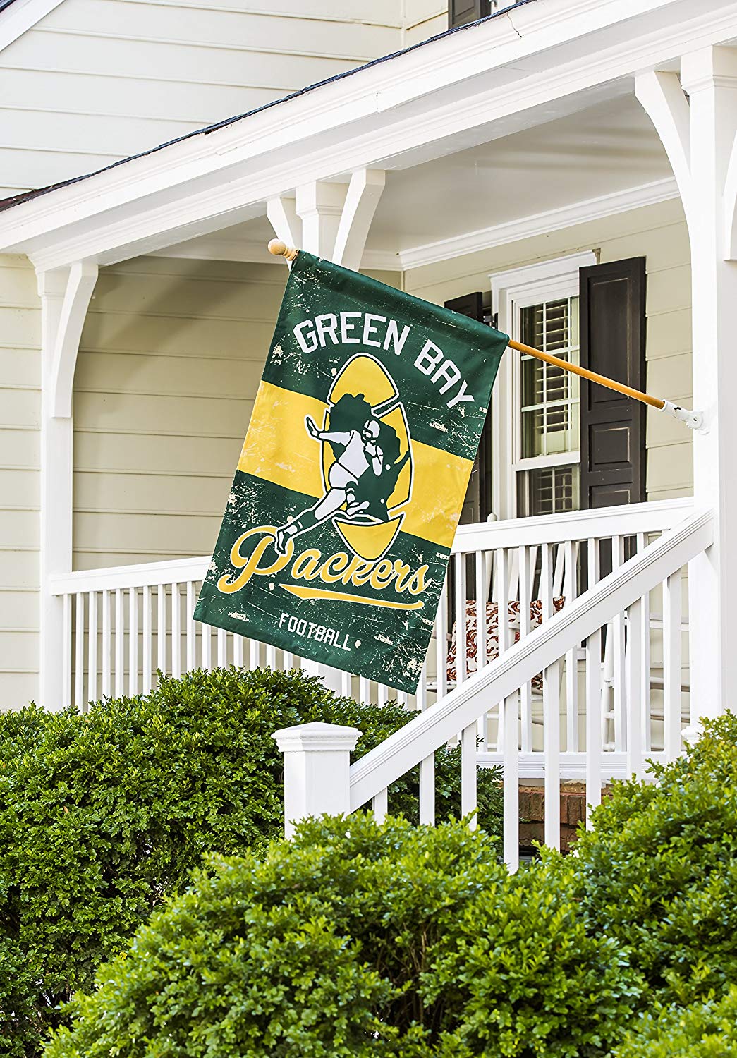 Team Sports America 14l3811vint Green Bay Packers Vintage Linen Garden Flag