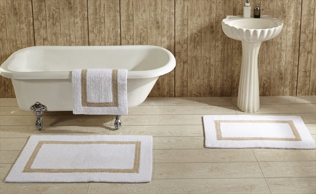 Convenience Concepts Hotel Collection Bathrug  White &amp; Sand - 17 x 24 in. Set of 2