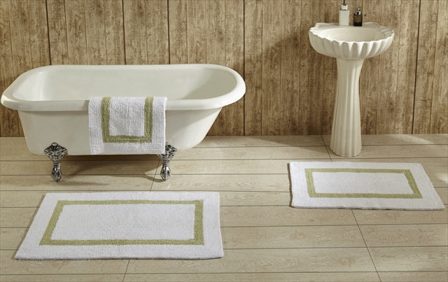Better Trends BAHO2440WHSA Hotel Collection Bathrug- White & Sage - 24 x 40 in. Set of 2