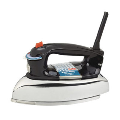 OpenHouse Black and Decker Classic Iron Brings Simplicity and Style Back to Ironing