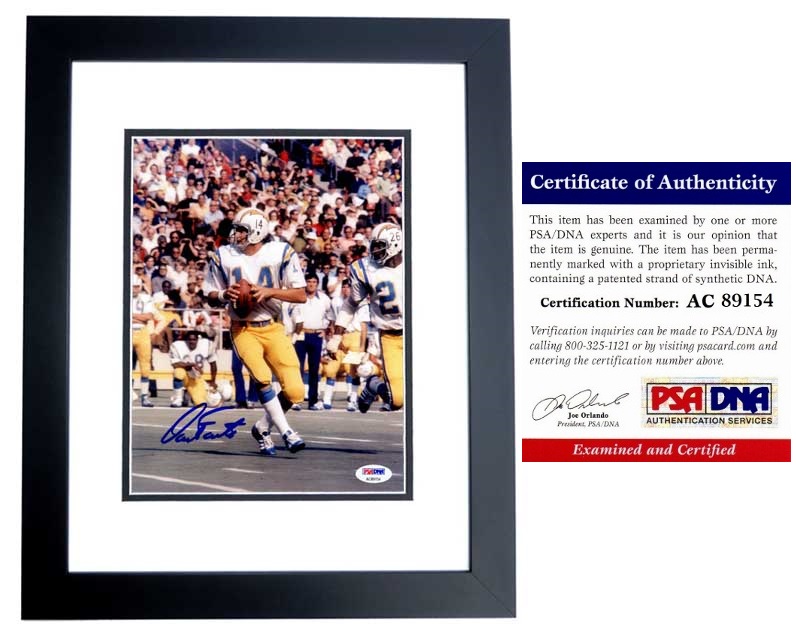 Real Deal Memorabilia DFouts8x10-3BF-PSA 8 x 10 in. Dan Fouts Signed - Autographed San Diego Chargers - Black Custom Frame - PSA & DNA Certificate of