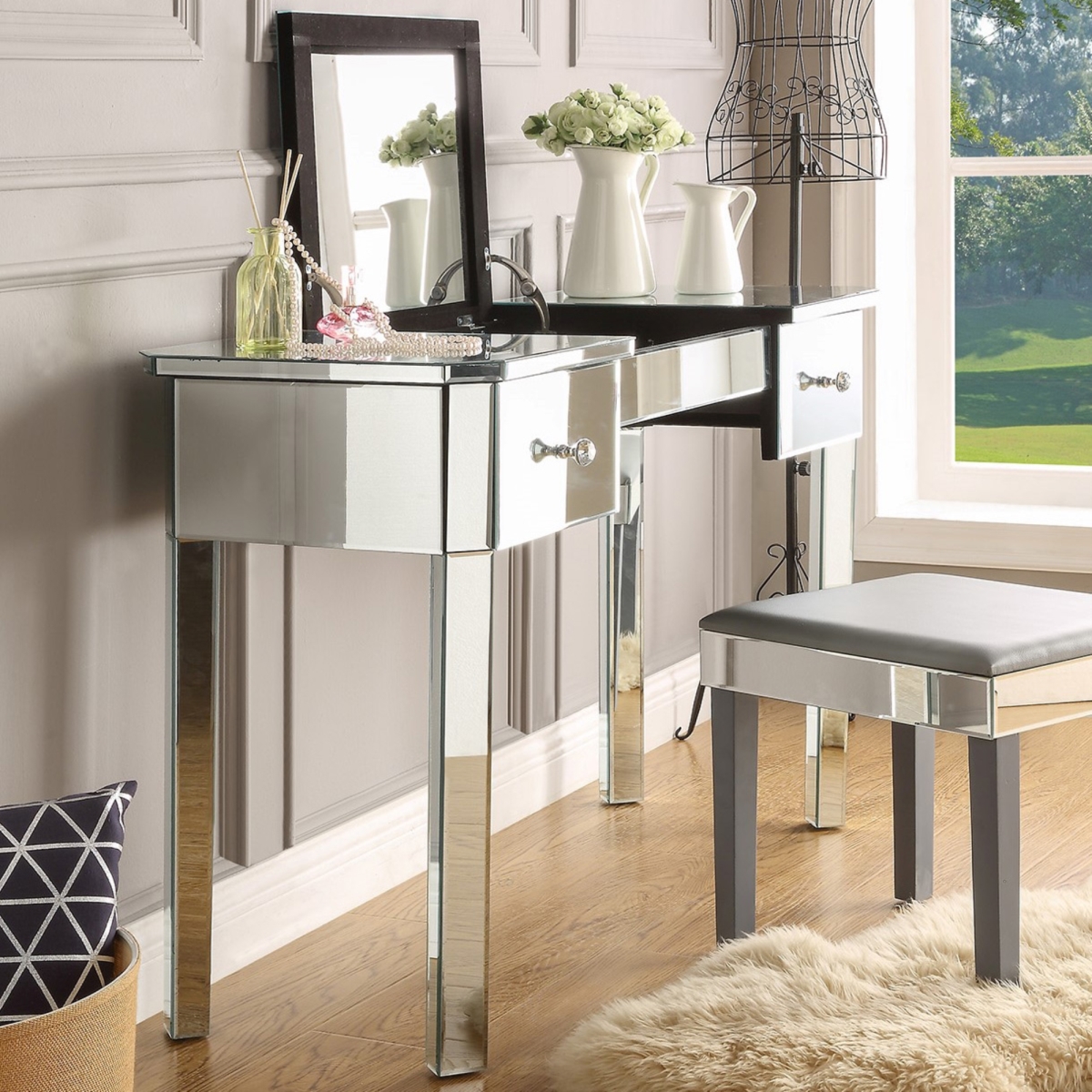Posh Living JF78-07NC-UE Two Drawers & Lift-Up Top Rylee Mirrored Makeup Vanity Table - 31 x 18 x 47 in.