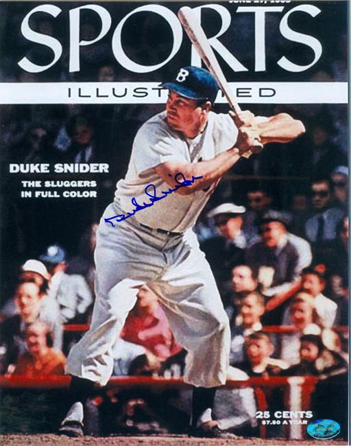 Autograph Warehouse Duke Snider autographed 8x10 Photo Brooklyn Dodgers) Magazine cover photo Image No.SC4