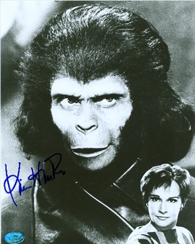Autograph Warehouse 30115 Kim Hunter Autographed 8 x 10 Photo B and W Planet Of The Apes