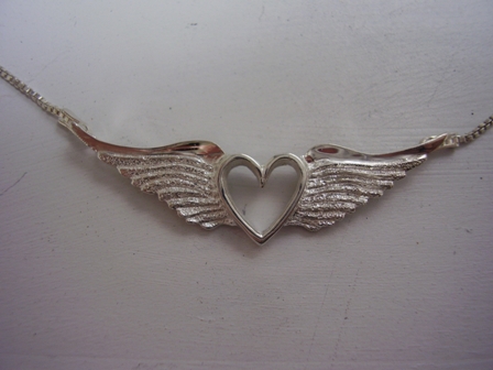 Hotrod Rocks HRR-008P Winged Heart Necklace