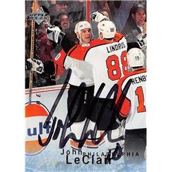 Autograph Warehouse 638565 John Leclair Autographed Hockey Card - Philadelphia Flyers, SC - 1996 Upper Deck Be A Player No.130