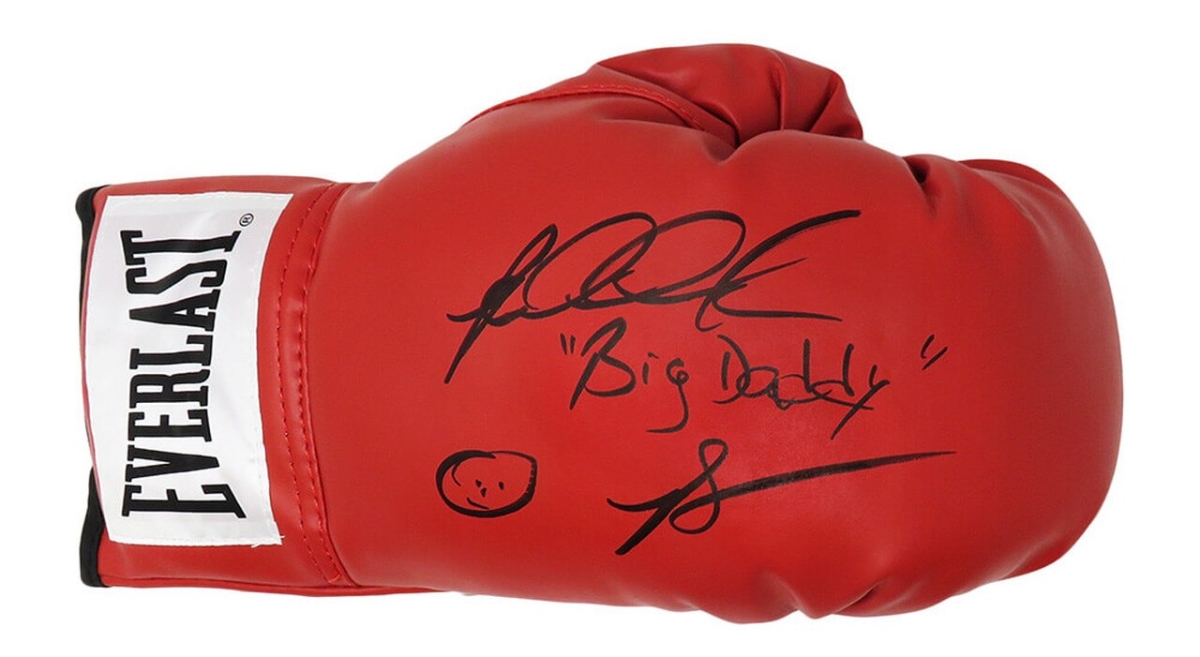 Schwartz Sports Memorabilia BOWGLV502 Riddick Bowe Signed Everlast Red Boxing Glove with Big Daddy Inscription