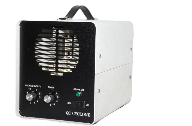 Queenaire QTC1250 Qt Cyclone Odor Eliminator and Deodorizer