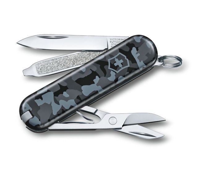 Swiss Arms Swiss Army Brands VIC-0.6223.942US2 2019 Victorinox Classic SD Pocket Knife - Navy Camouflage