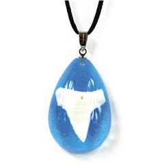 Ed Speldy East OP801 Necklace  Oceanic  Shark Tooth  Water Drop  Clear Blue