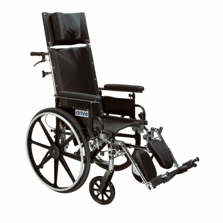 Drive Medical Design & Manufacturing Drive Medical pla420rbdda Viper Plus GT 20&'&' Reclining Wheelchair with Detachable Desk Arms