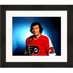 Autograph Warehouse 665331 8 x 10 in. Reggie Leach Autographed Philadelphia Flyers No.SC2 Matted & Framed Photo