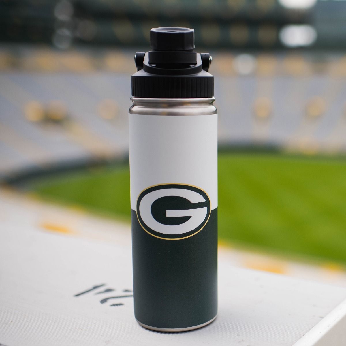 Logo Chair 612-S21TTB-11 21 oz NFL Green Bay Packers Colorblock Stainless Twist Top Bottle