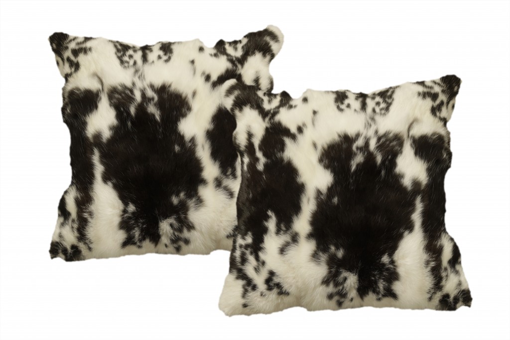 HomeRoots 473922 18 x 18 in. Rabbit Natural Fur Animal Print Throw Pillows&#44; Black & White - Set of 2