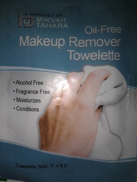 MT 1500-100 Oil-Free Makeup Remover Towelette&#44; 100 per Case