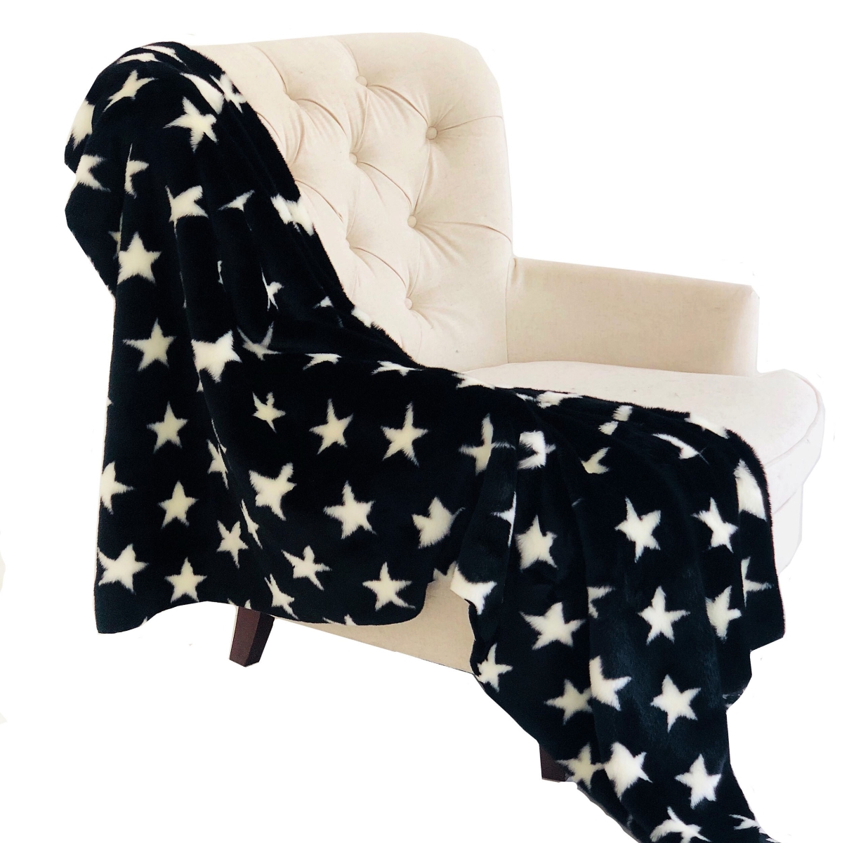 HearthStone Furniture 102 x 116 in. Black & White Stars Soft Handmade Luxury Throw